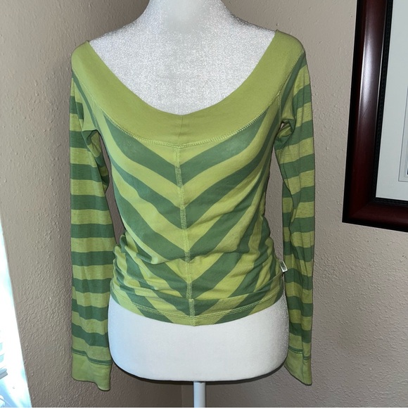 Vintage Y2K Hollister 2000s Off Shoulder V-Neck Top - Picture 1 of 7